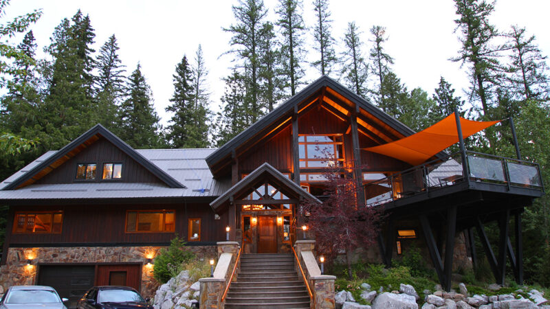 Alpine Lodge